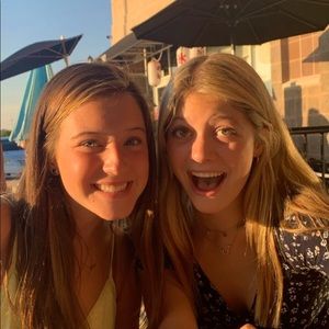 Meet your Posher, Brooke